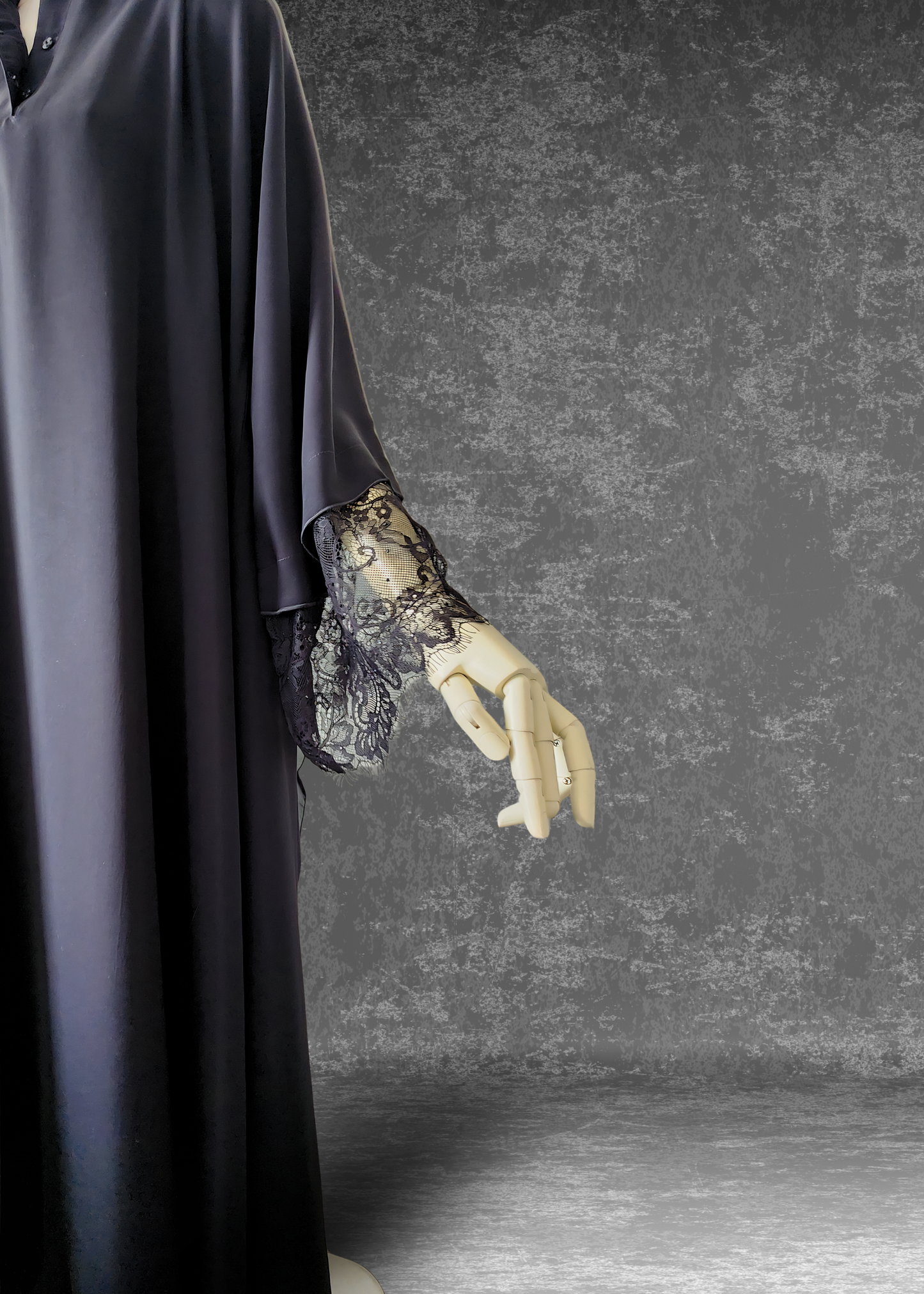 The Classic Black Lace Abaya (Front Closed)